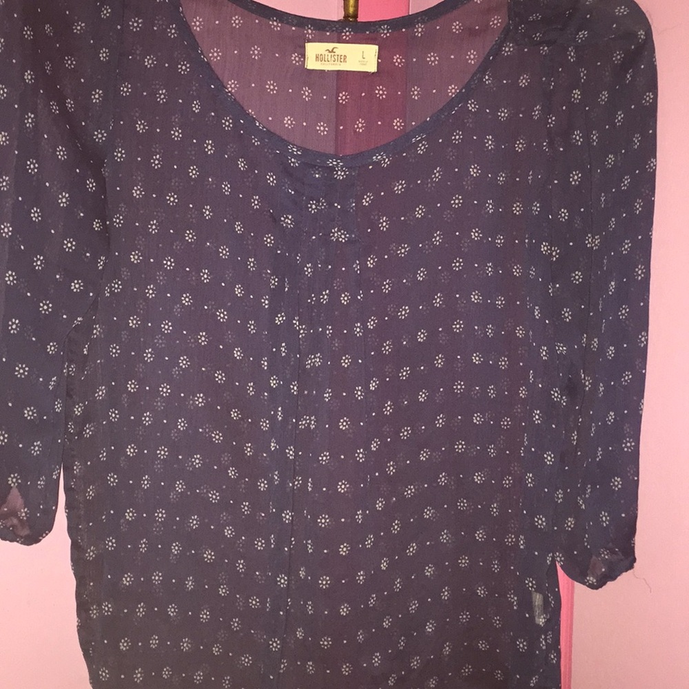 Hollister top!